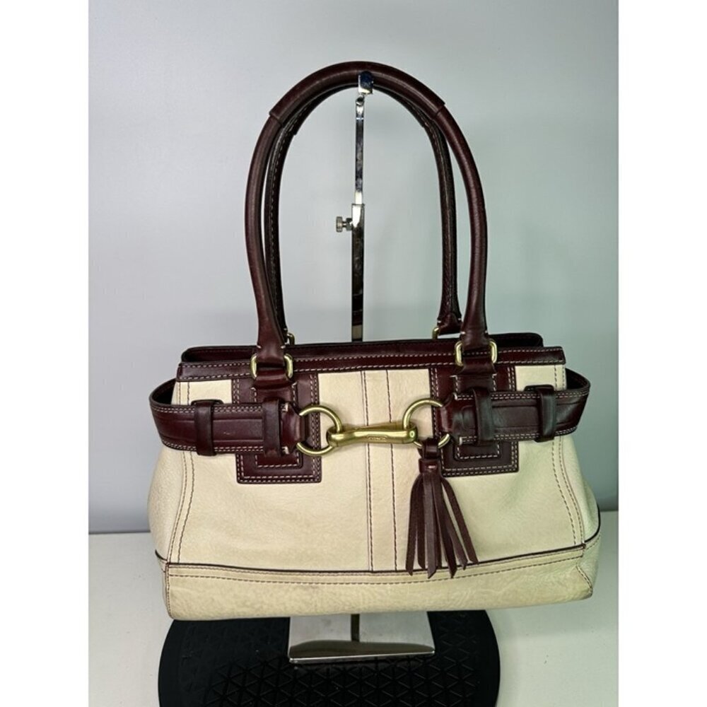 VTG Coach Hamptons Ivory / Maroon Pebbled Leather Bag